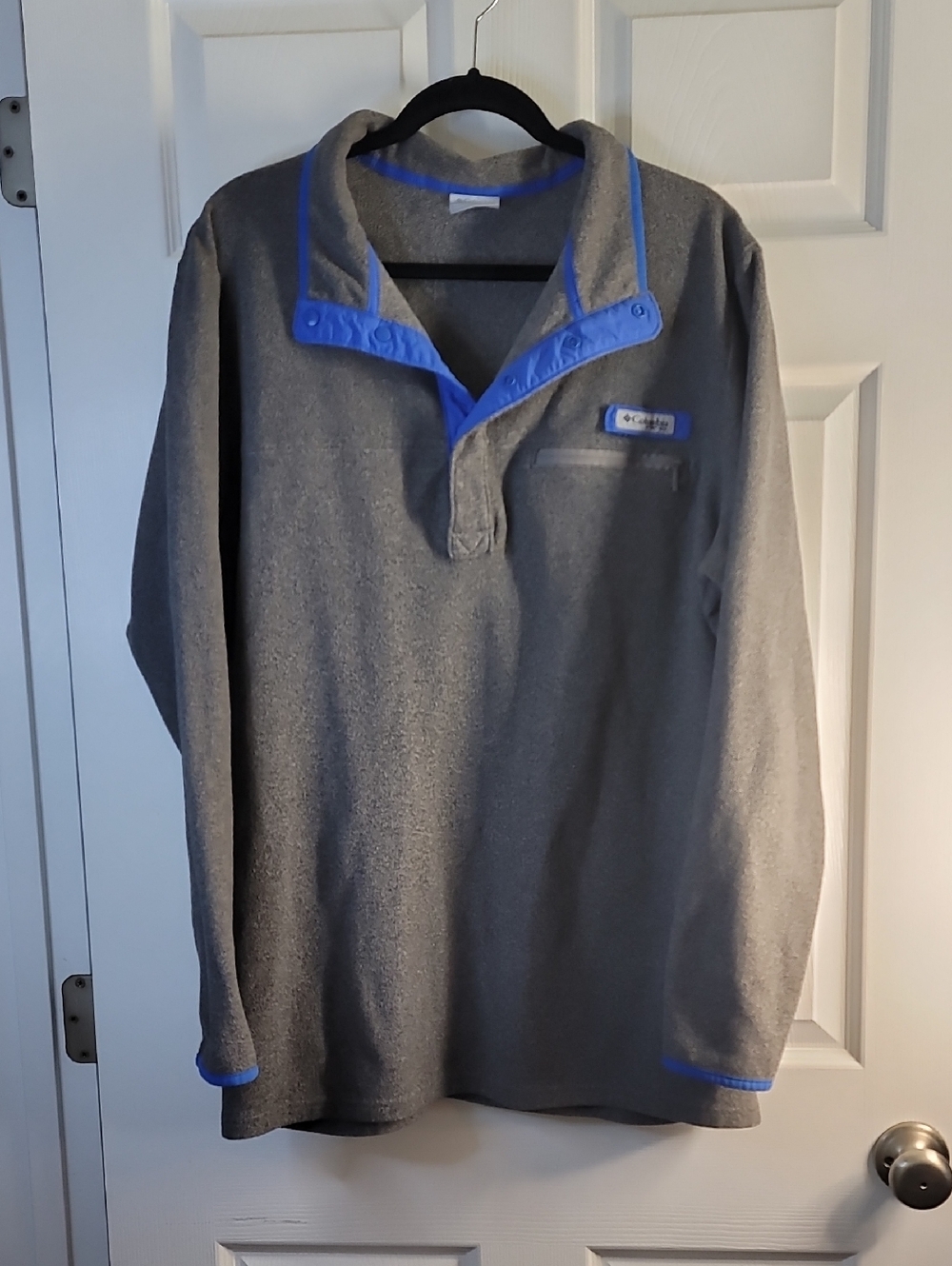 Columbia Gray Fleece Pullover with Blue Trim